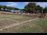 02561 ostia - regio ii - insula ix - grandi horrea (ii,ix,7) - bli ri nordosten - 09-2022.jpg